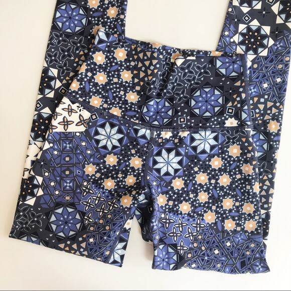 AERIE Print 7/8 Leggings Yoga Workout - Picture 2 of 6